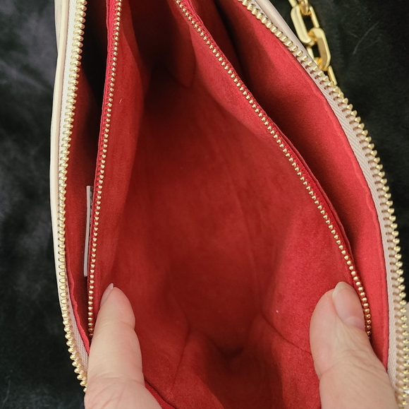 Louis Vuitton Coussin PM Fall In Love Pink Monogram Chain Shoulder Crossbody Bag - Picture 3 of 14